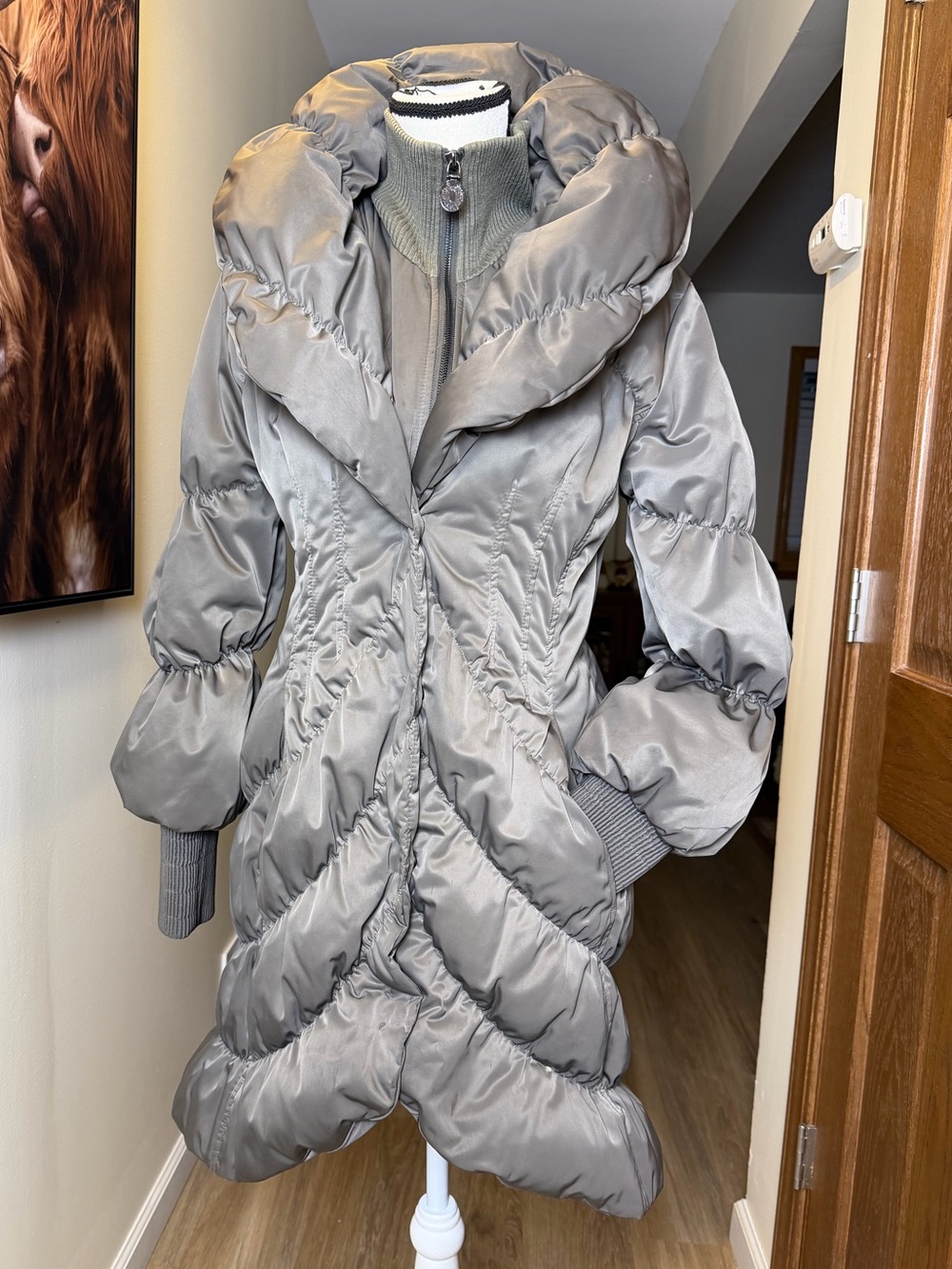 Elie Tahari Women Size Small Gray Long Natural Down Puffer Coat Hood Winter